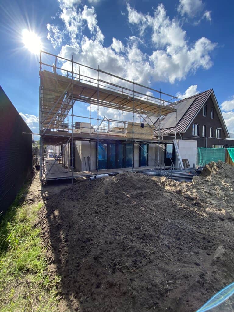 Ons huis vanaf de achterzijde