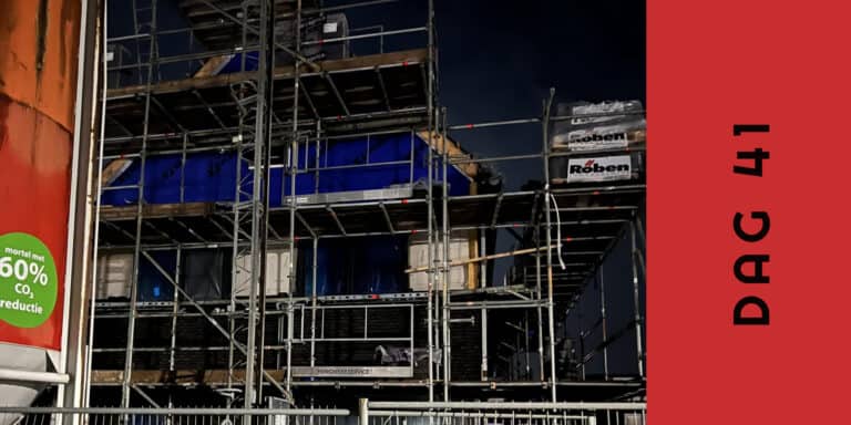 Dag 41 metselwerk bij night