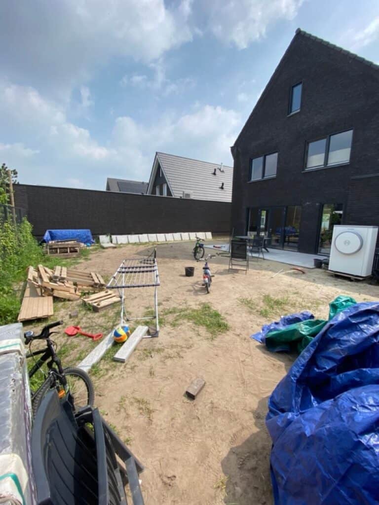 rest van de tuin moet nog