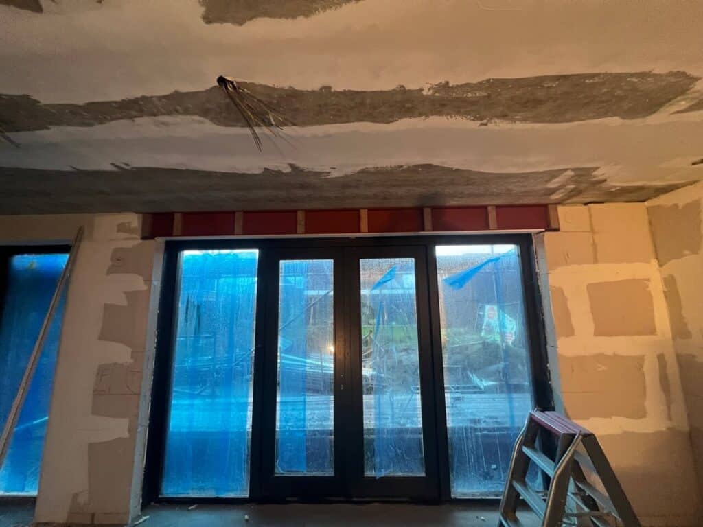 Gelukkig stuk hout precies waar geschroefd moest worden