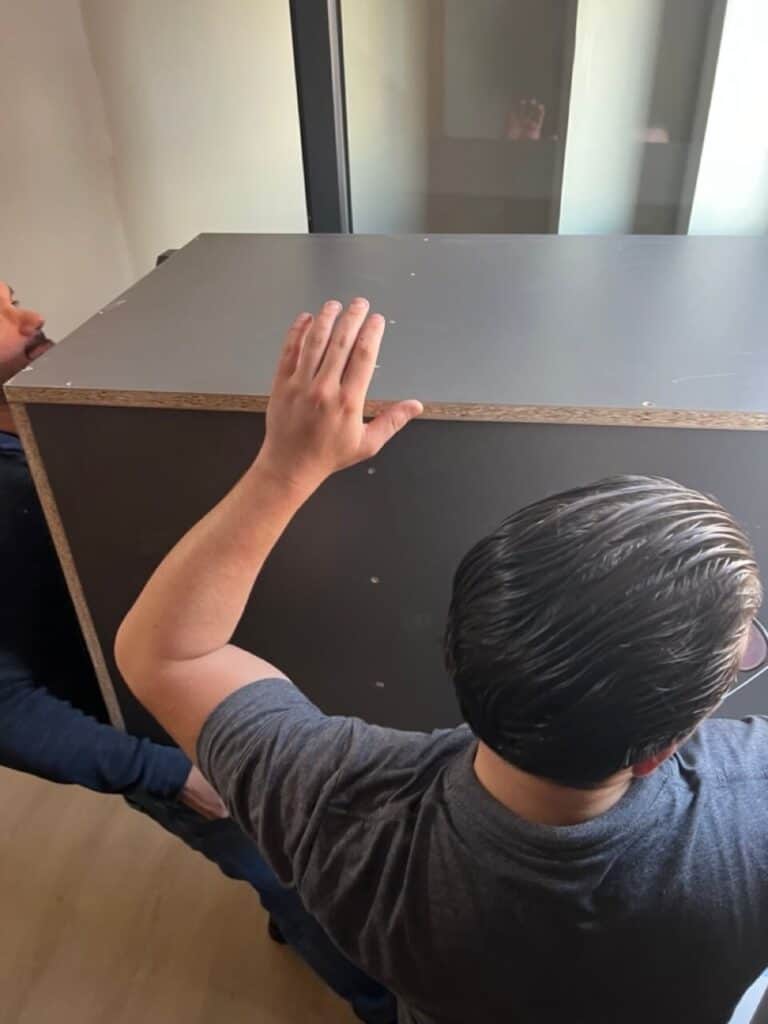 Daar is ie dan